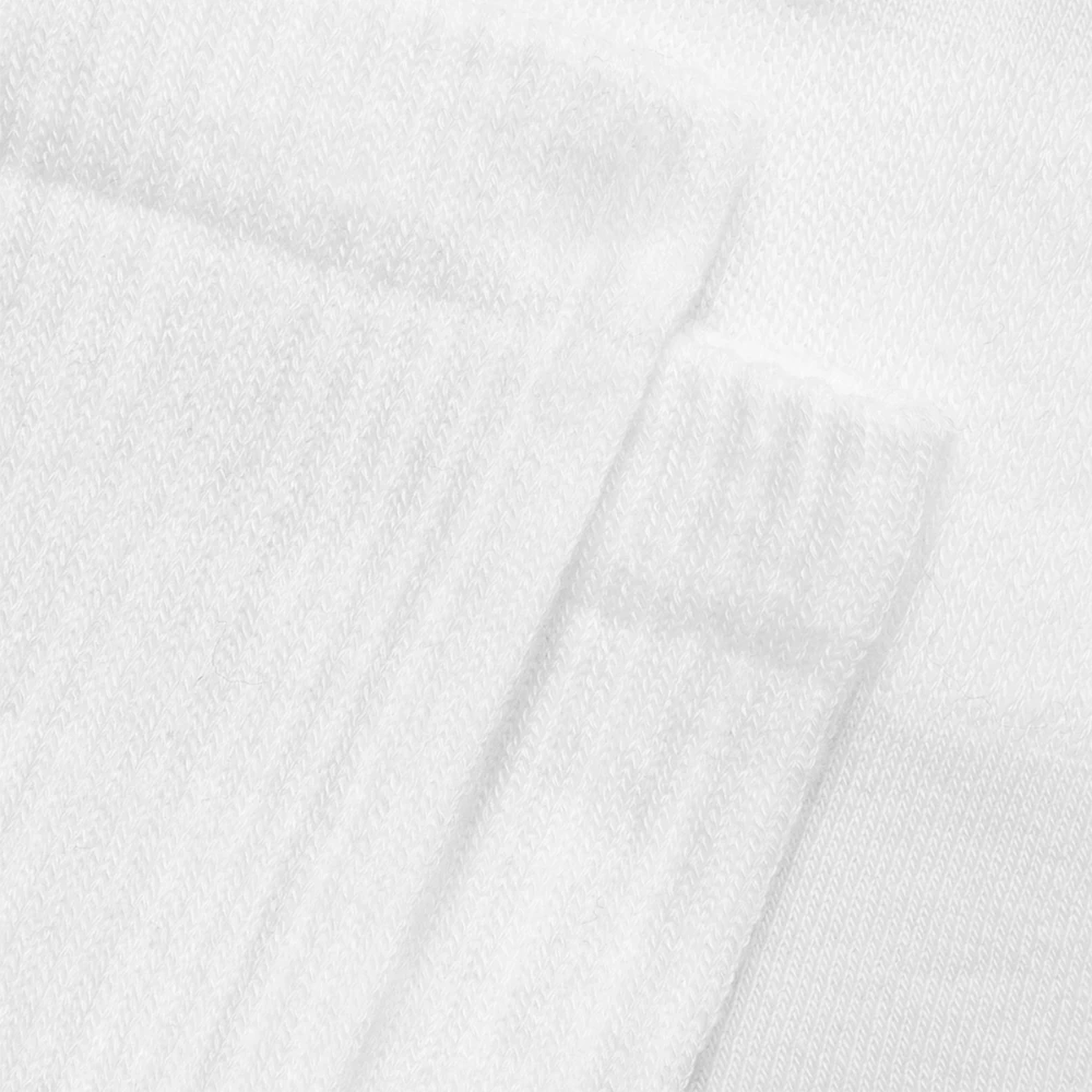 Detail der Materialmischung aus Bio-Baumwolle und recyceltem Polyester