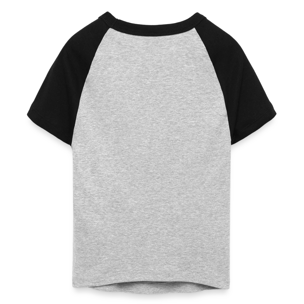 Rückansicht des bauchfreien Baseball Tees mit Raglan-Schulterpartie